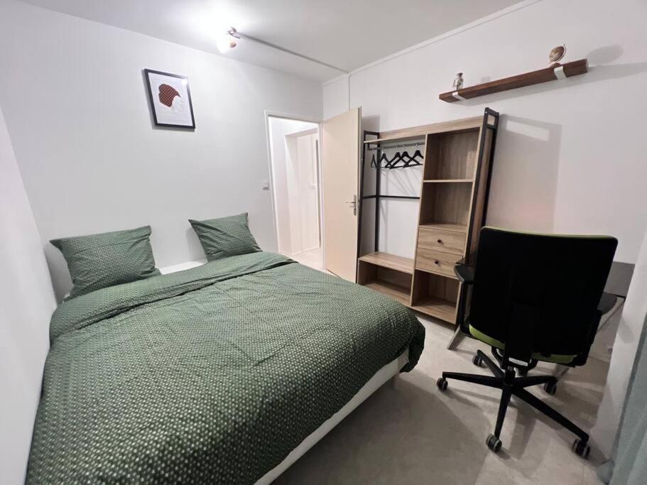 Appartement Au Duleing House Orléans Exteriör bild